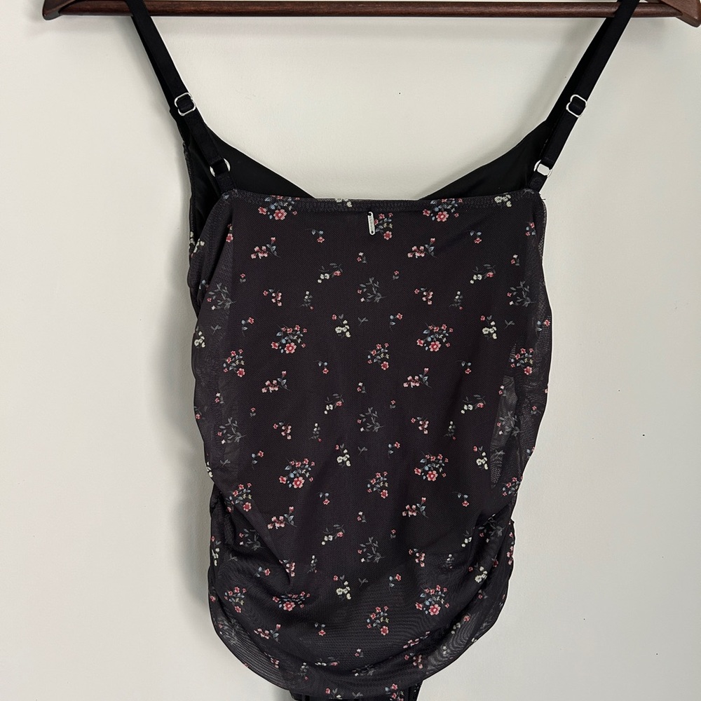 Guess Black Floral Ruched Detail Tulle Bodysuit ~ size XS ~ perfect condition - Picture 4 of 6